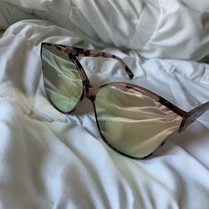 Diff Eyewear Piper Tortoise Sunglasses